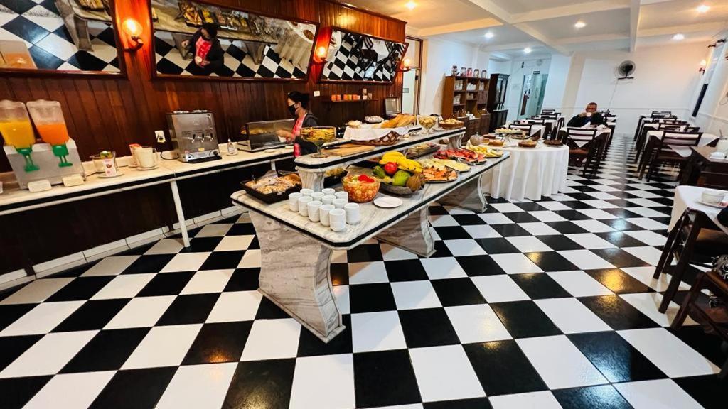 Atlantico Hotel Сантос Екстериор снимка